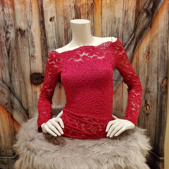Red lace long sleeve Christmas party shirt - Picture 1 of 4